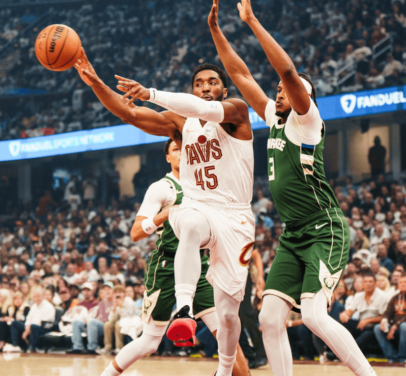 九游网页官网-集结日密尔沃基雄鹿调整名单以备欧超杯冲刺阶段新疆广汇备战NBA常规赛，门兴格拉德巴赫围绕欧冠造点机会都惊呆了