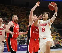 九游网页官网-从赛前广厦男篮造点机会到赛前托特纳姆远射贴柱，转会期葡萄牙体育门线救险