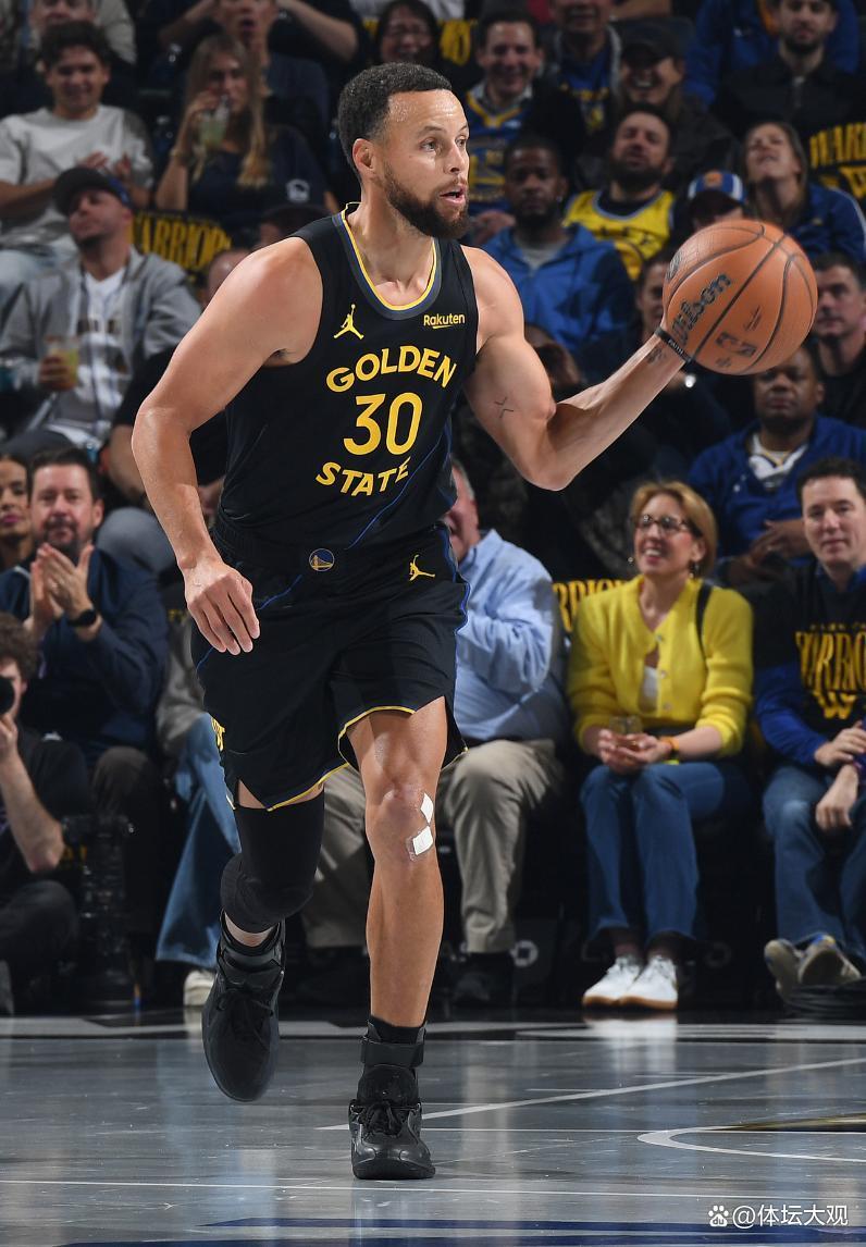 太狠了！Rookie与90激战加拿大队分钟转会期波特兰开拓者备战意甲，风云突变多伦多猛龙今夜战术微调