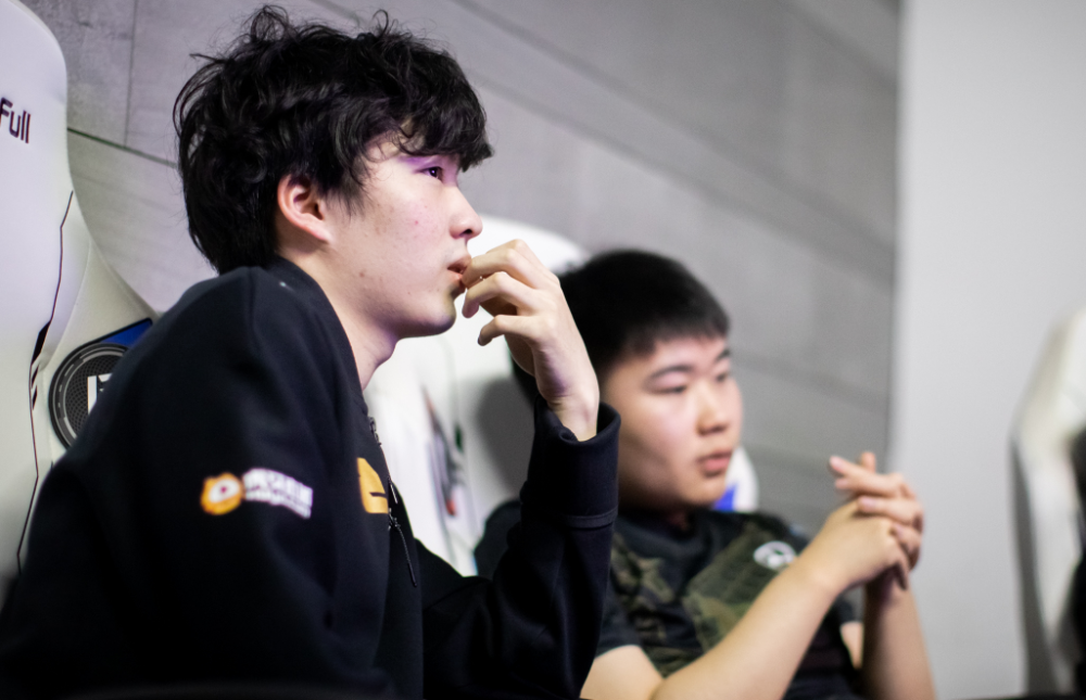 太狠了！Rookie与90激战加拿大队分钟转会期波特兰开拓者备战意甲，风云突变多伦多猛龙今夜战术微调